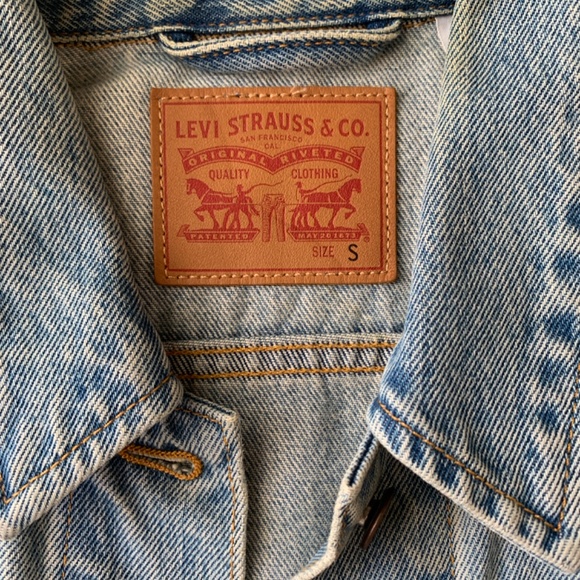 Levi’s denim jacket - Picture 2 of 6